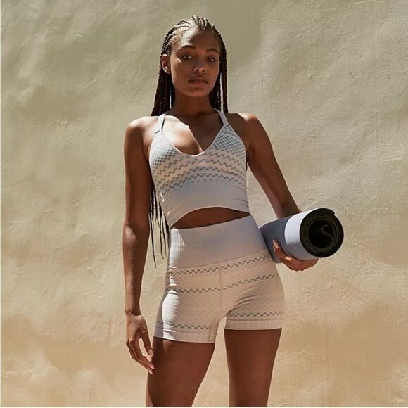 Good Karma Chevron Stripe Shorts Lavendar XS/S - Picture 1 of 6